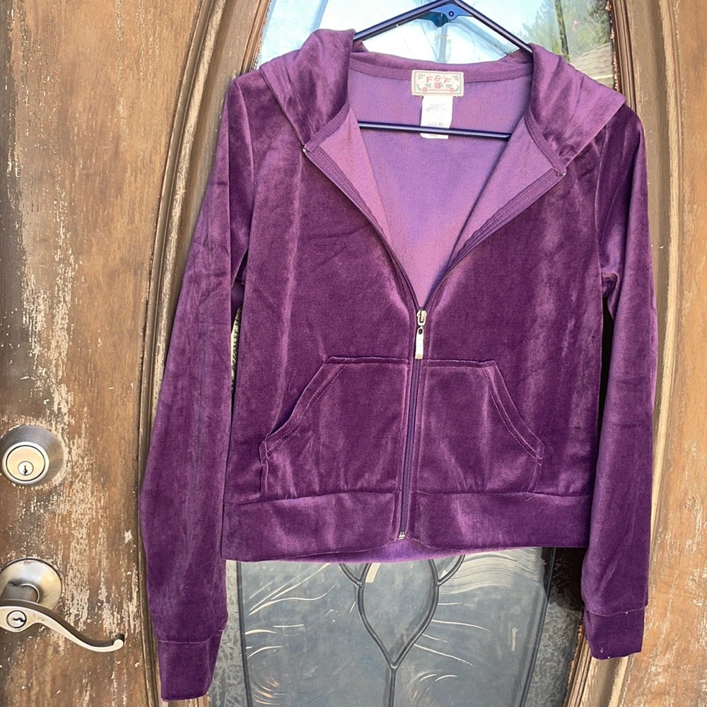90s F&F Purple Velour Hooded Full Zip Jacket! Medium